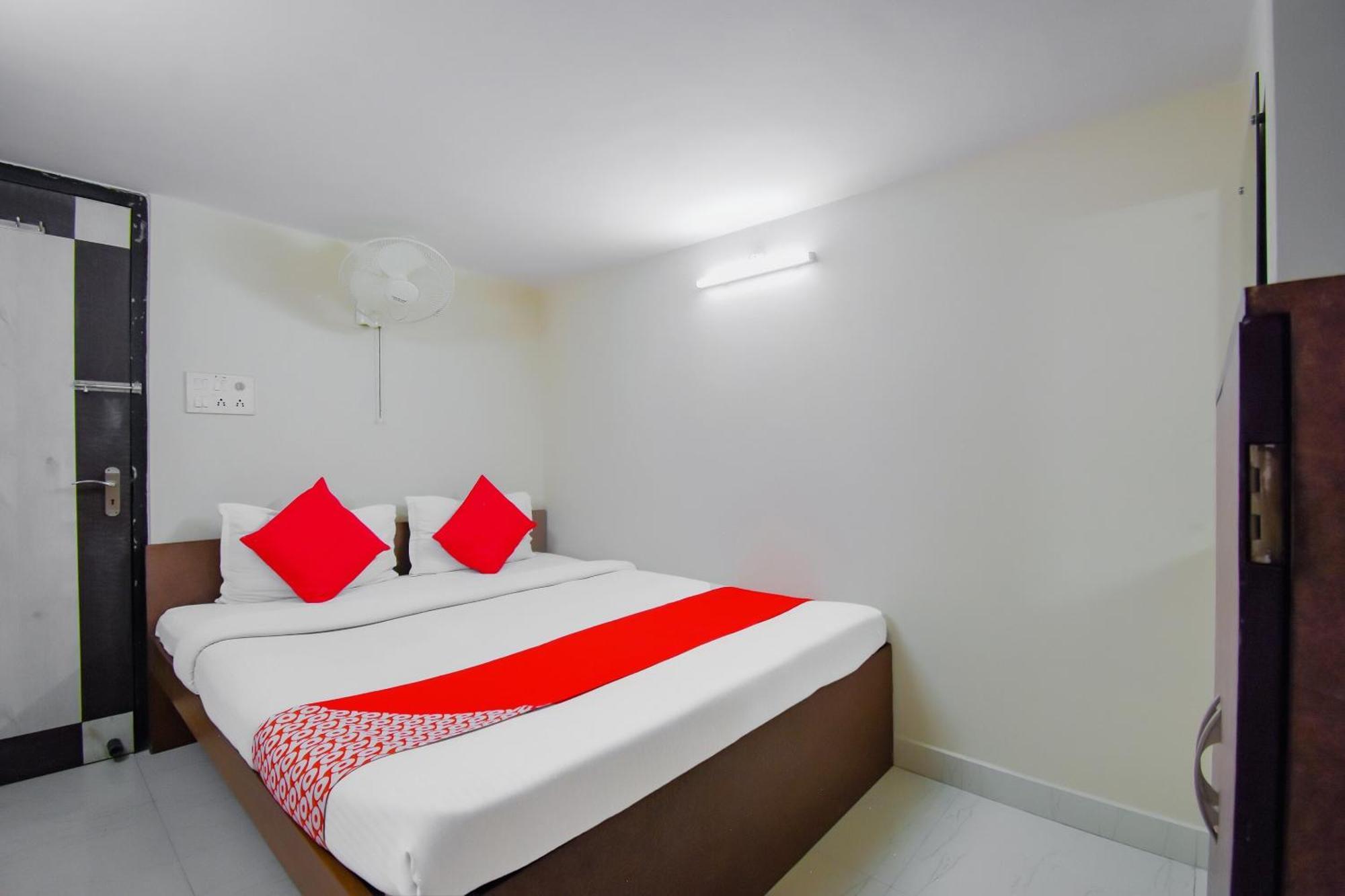 Hotel O Lindsay Inn Guest House Calcutta Calcutta Bara Bazar Exterior foto